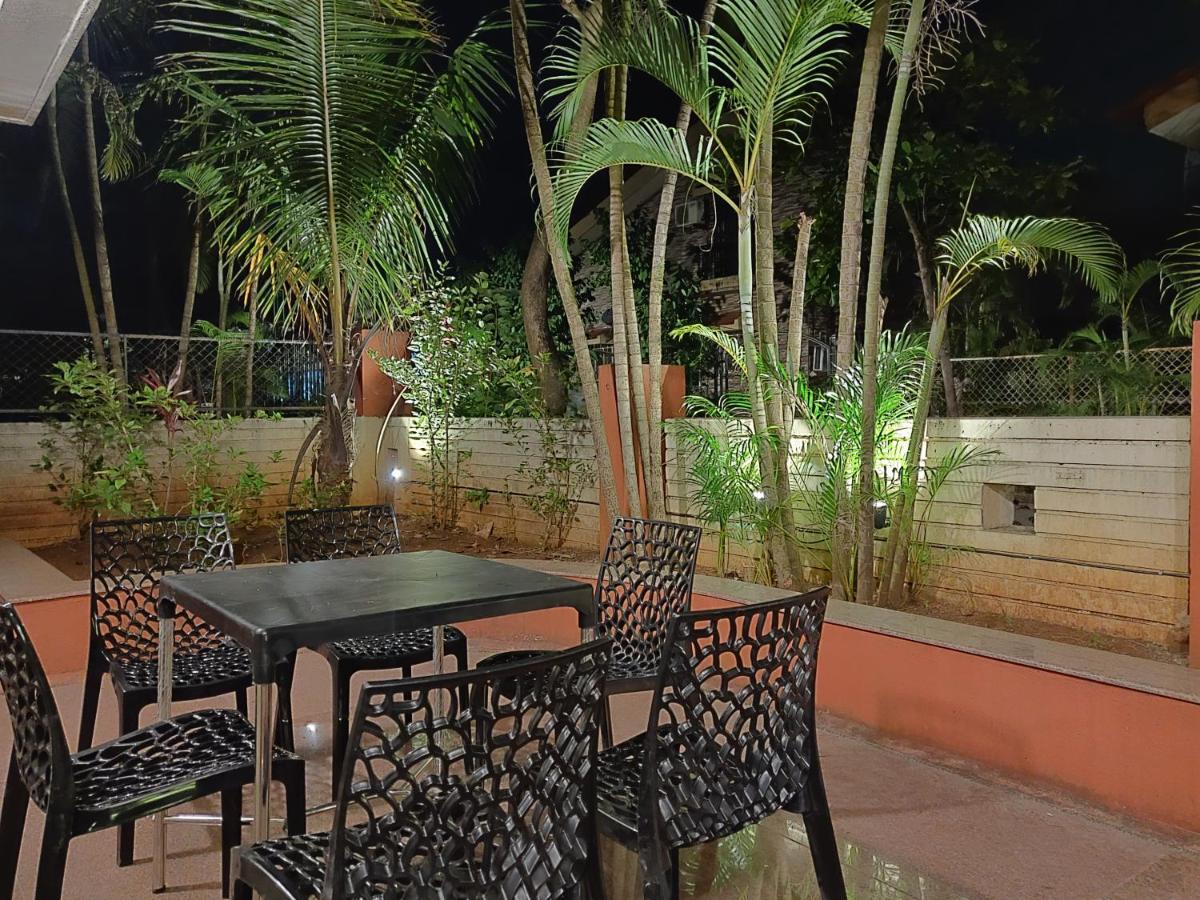 Sunstone Villa 罗纳瓦拉 外观 照片