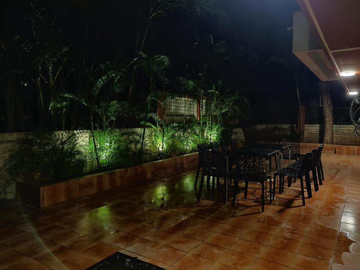 Sunstone Villa 罗纳瓦拉 外观 照片